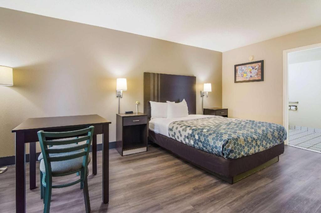 Econo Lodge South Garner Extérieur photo