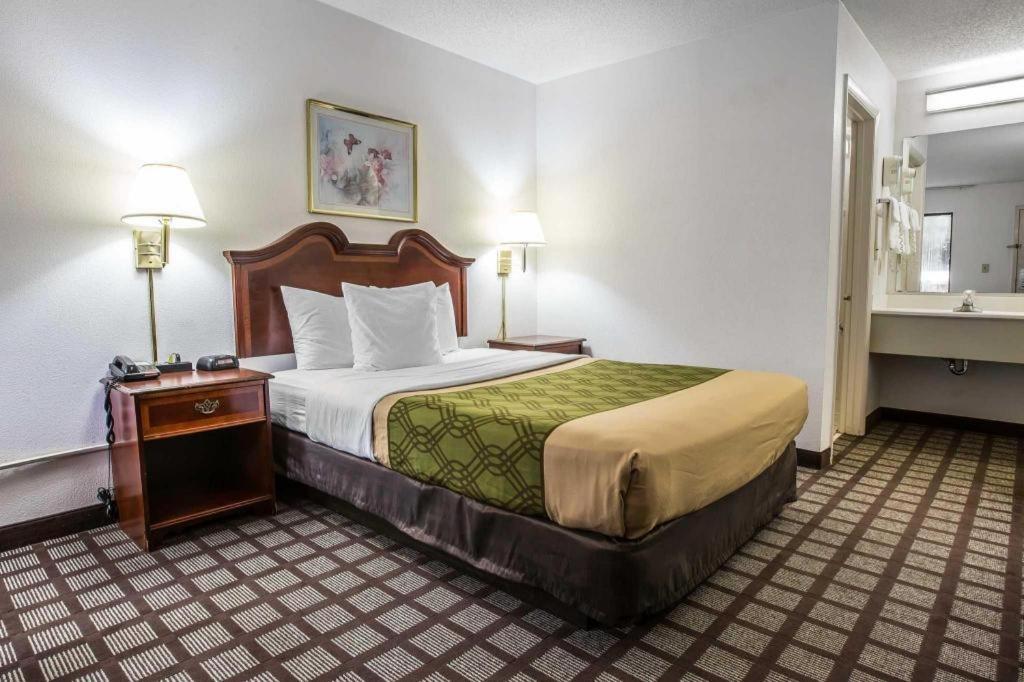 Econo Lodge South Garner Extérieur photo