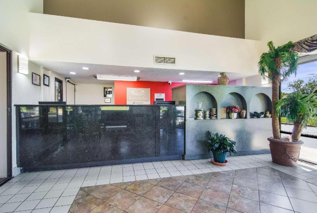 Econo Lodge South Garner Extérieur photo